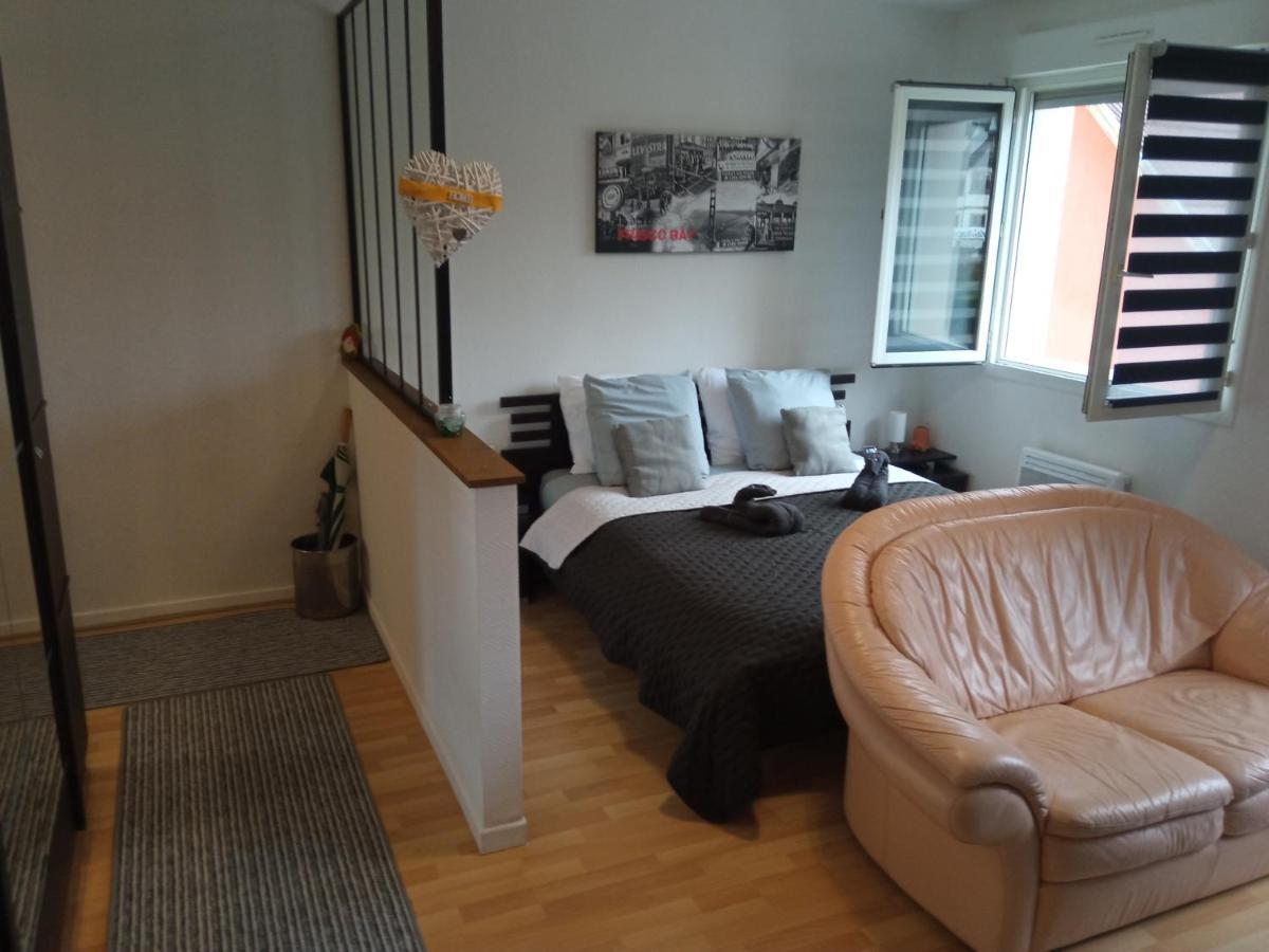 Charmant Studio Classe 3 Etoiles Au Coeur De นีเดอร์บรอนน์-เลส์-แบ็งส์ ภายนอก รูปภาพ
